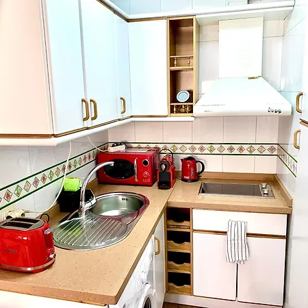 Ana's Parking Gratuito Apartamento Málaga